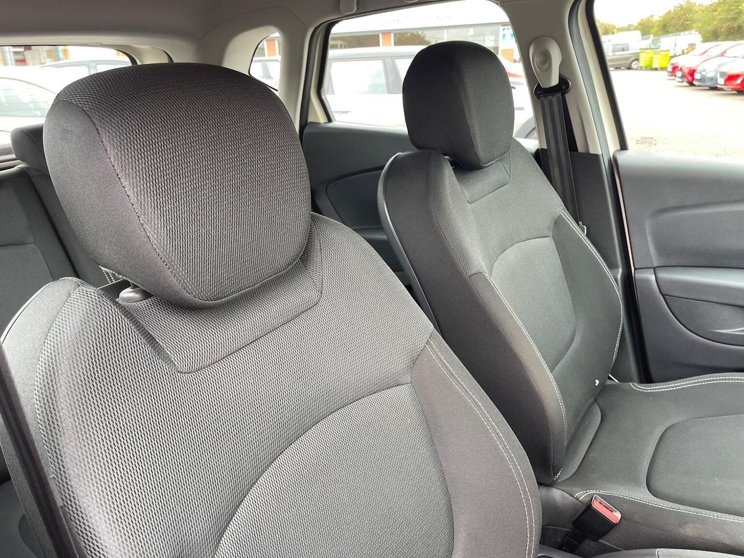 Used Renault Captur 2018 for sale - 76712607: Photo 21