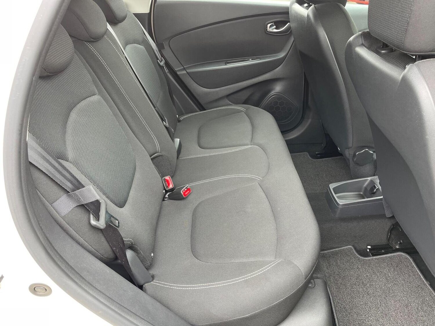 Used Renault Captur 2018 for sale - 76712607: Photo 24