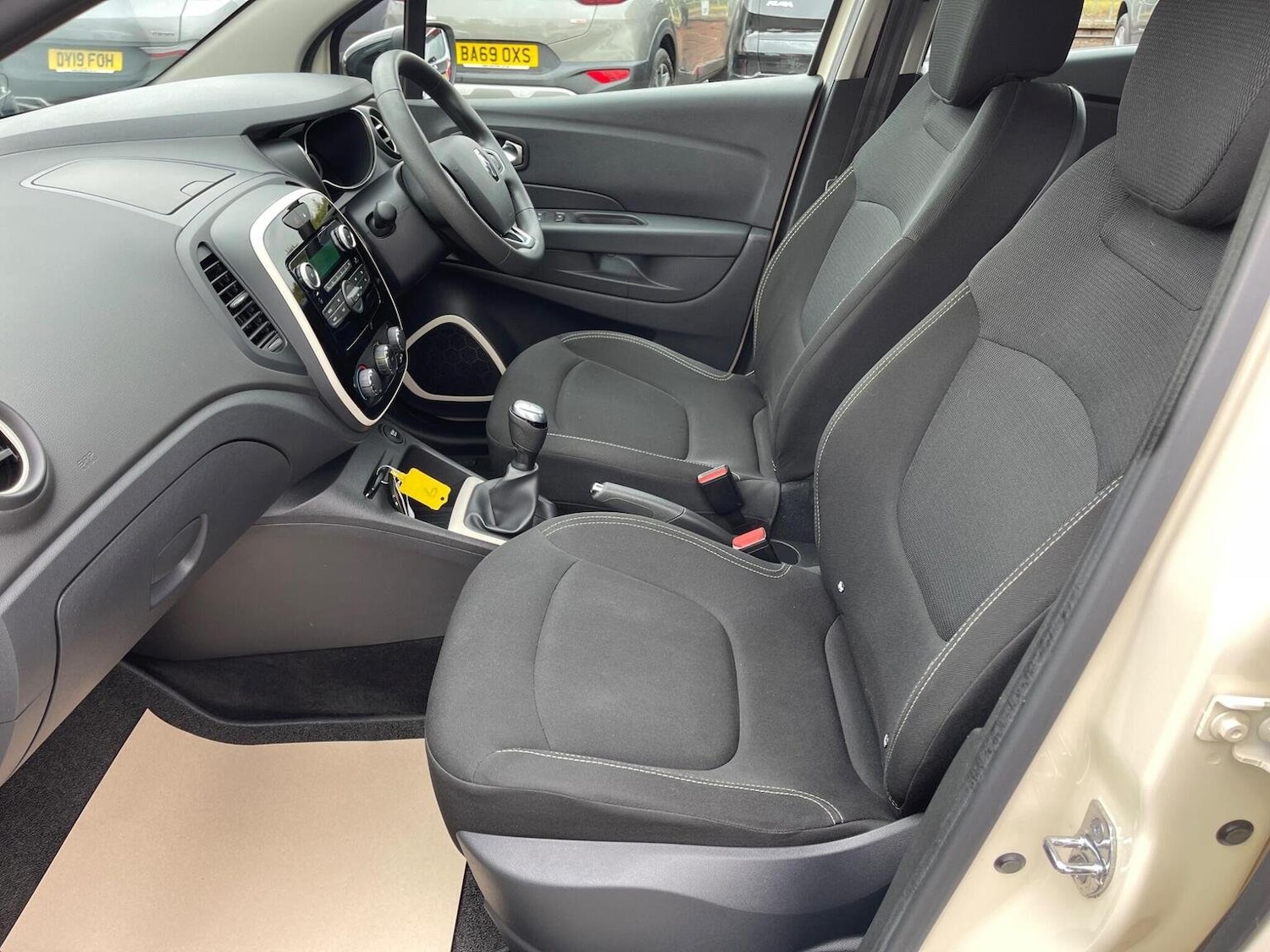 Used Renault Captur 2018 for sale - 76712607: Photo 26