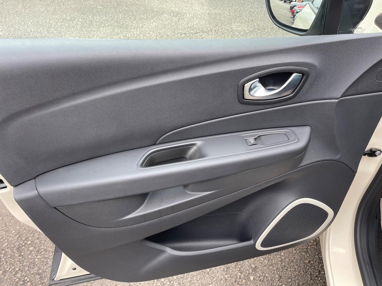 Used Renault Captur 2018 for sale - 76712607: Photo 27