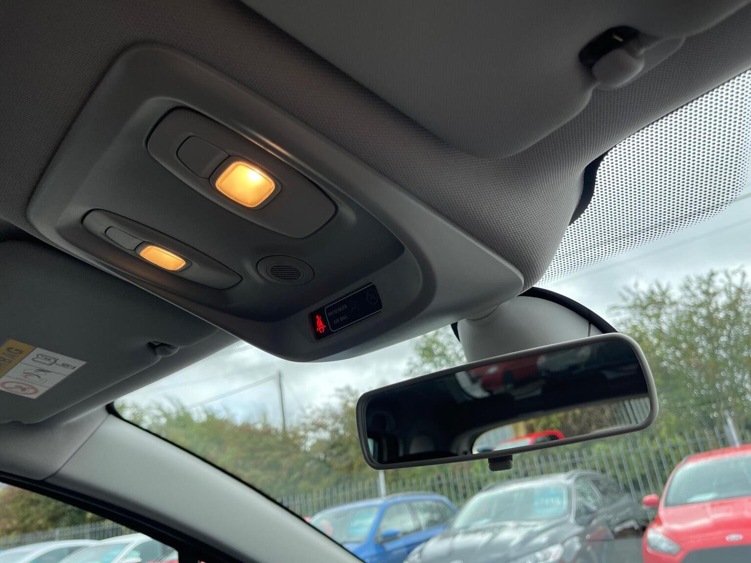 Used Renault Captur 2018 for sale - 76712607: Photo 42