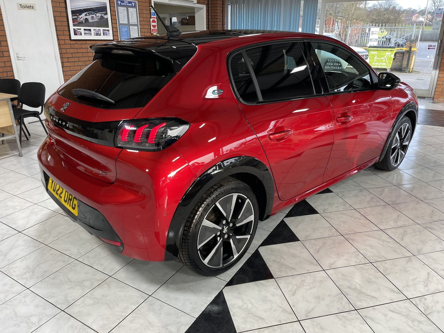 Used Peugeot 208 2022 for sale - 77766449: Photo 2