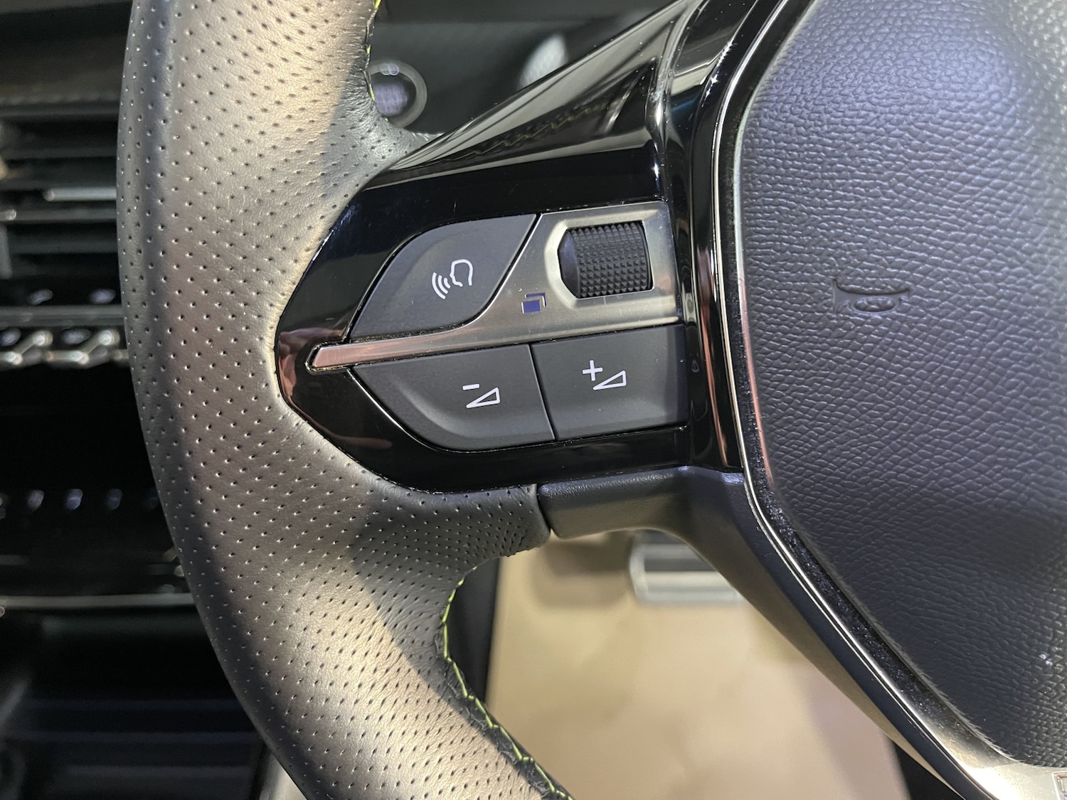 Used Peugeot 208 2022 for sale - 77766449: Photo 46