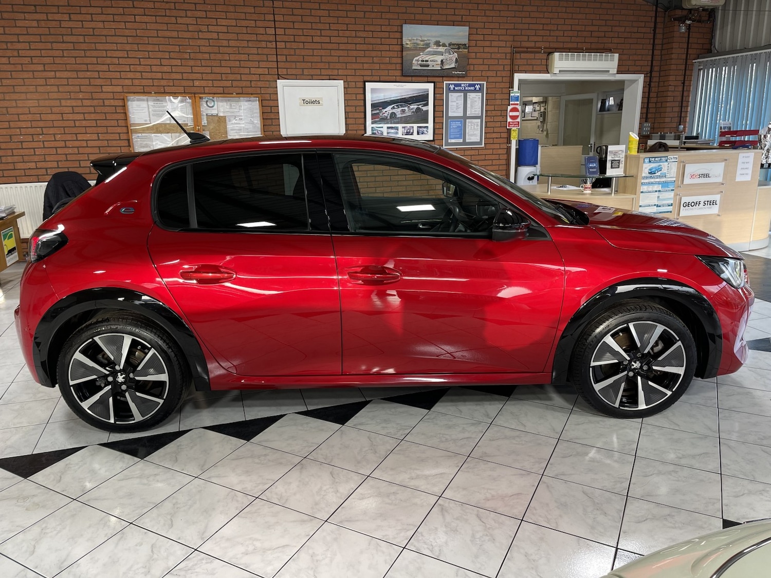 Used Peugeot 208 2022 for sale - 77766449: Photo 7