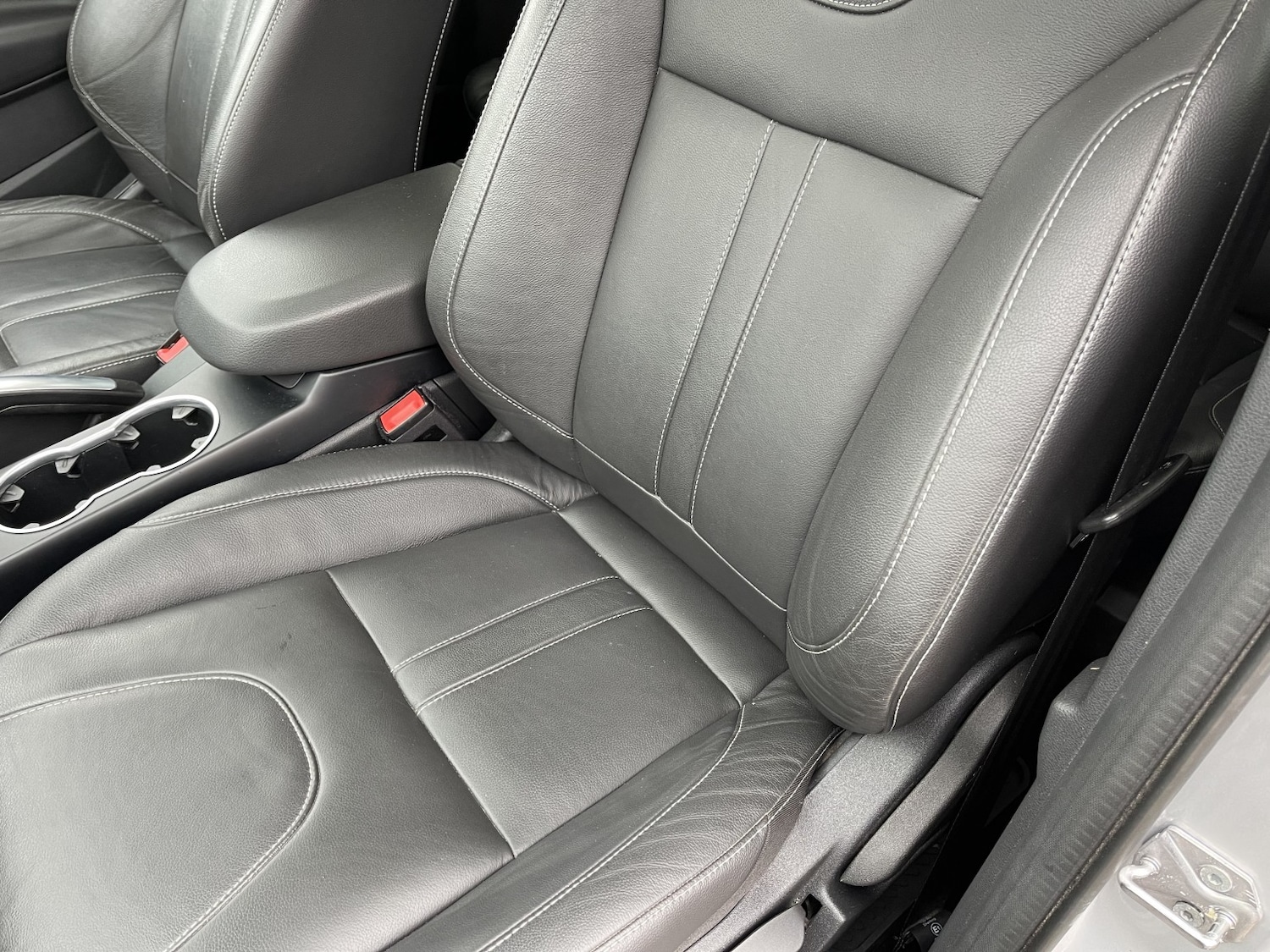 Used Ford Kuga 2016 for sale - 77438401: Photo 26