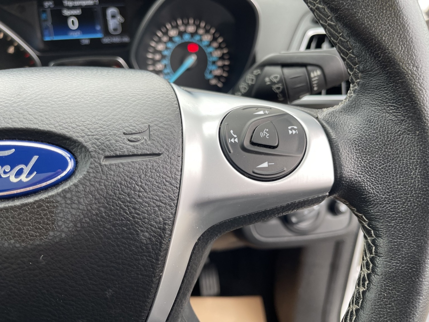 Used Ford Kuga 2016 for sale - 77438401: Photo 38