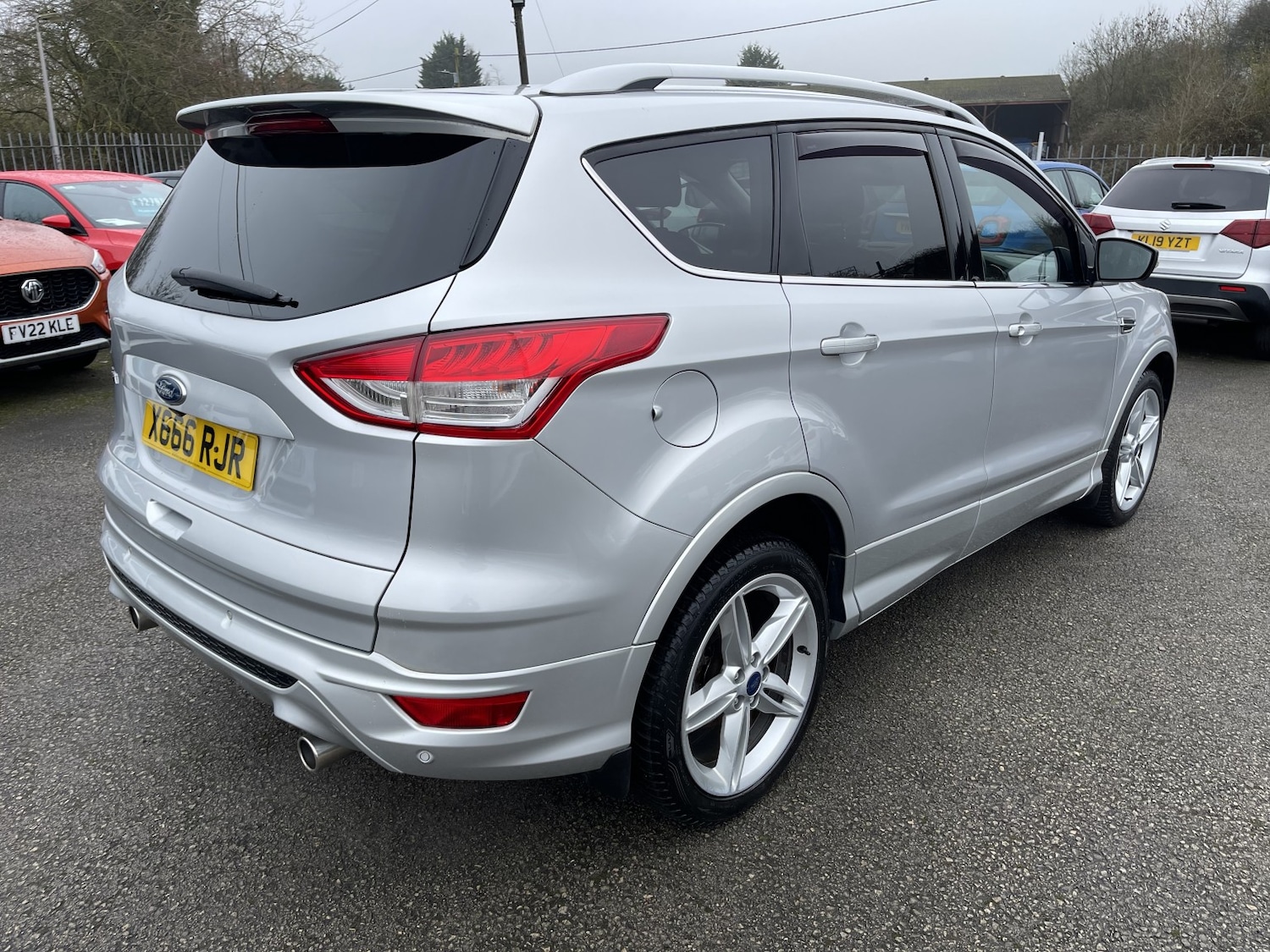 Used Ford Kuga 2016 for sale - 77438401: Photo 4