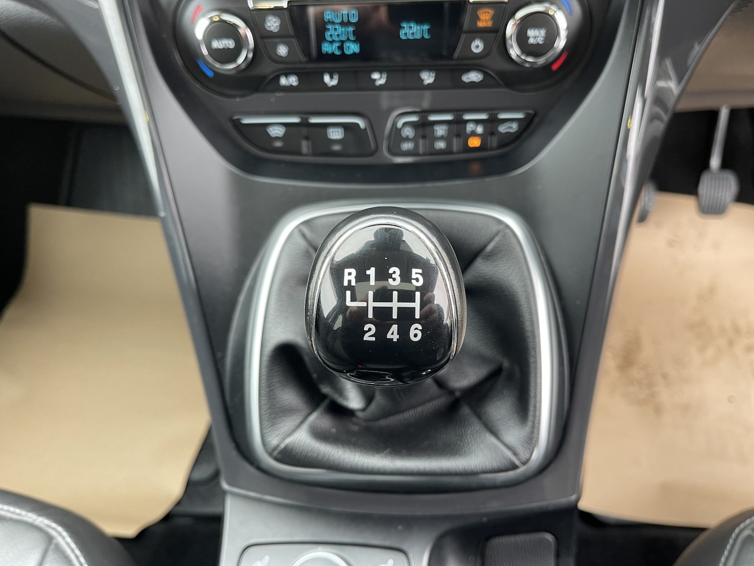 Used Ford Kuga 2016 for sale - 77438401: Photo 42