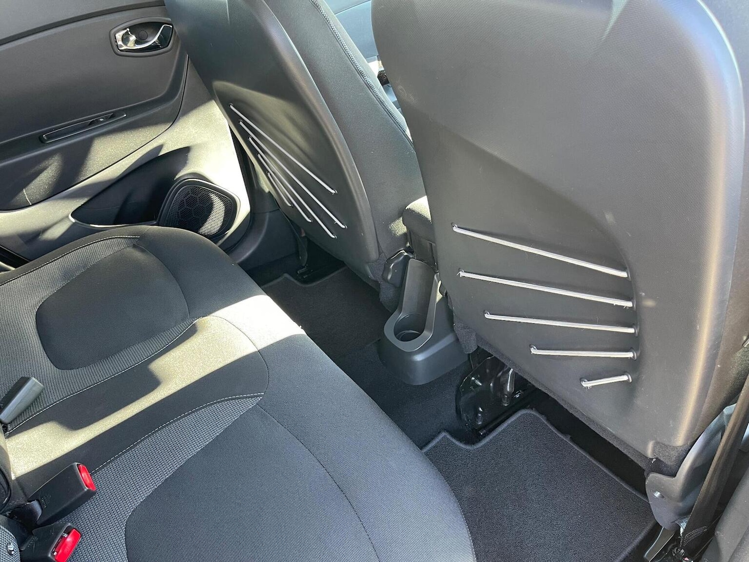 Used Renault Captur 2015 for sale - 76713028: Photo 17