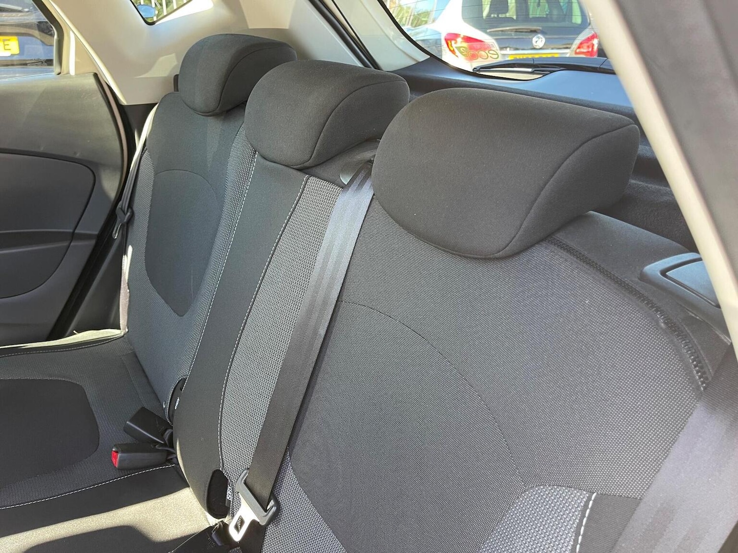 Used Renault Captur 2015 for sale - 76713028: Photo 29