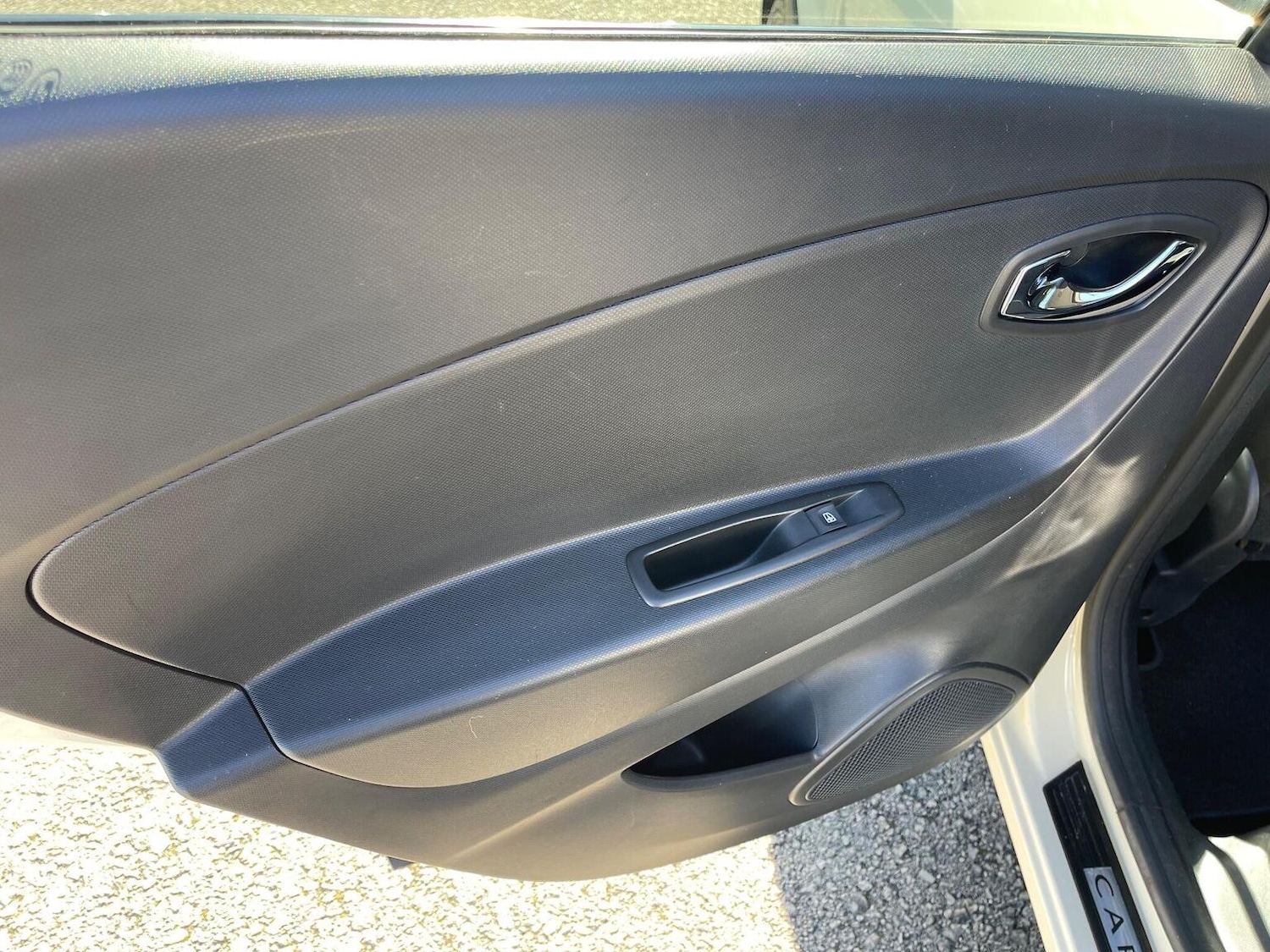 Used Renault Captur 2015 for sale - 76713028: Photo 31