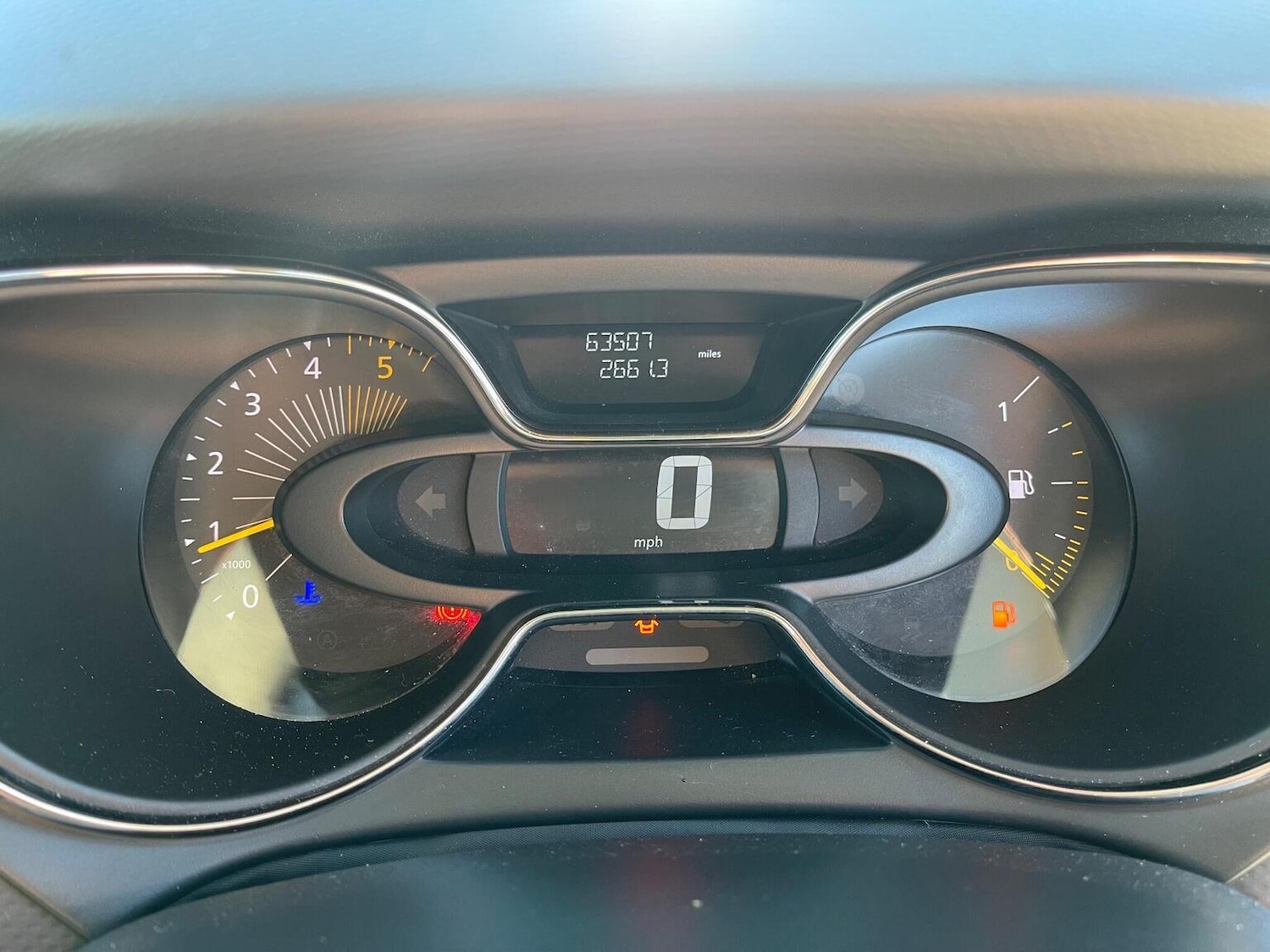 Used Renault Captur 2015 for sale - 76713028: Photo 34