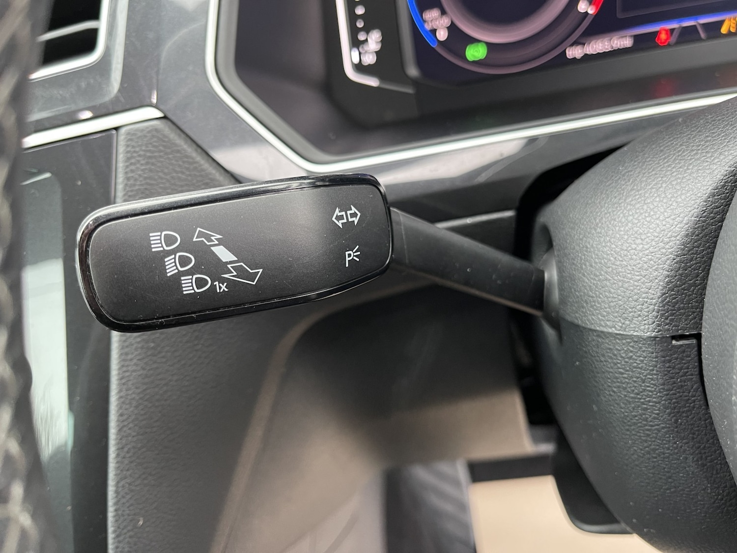 Used Volkswagen Tiguan 2019 for sale - 76982770: Photo 37