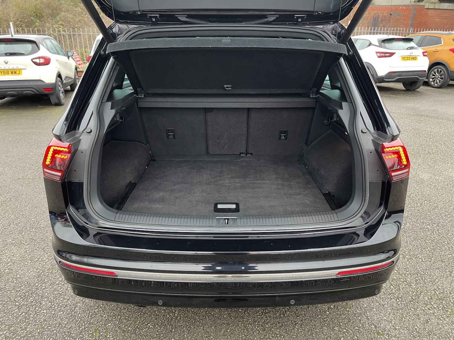 Used Volkswagen Tiguan 2019 for sale - 76982770: Photo 7