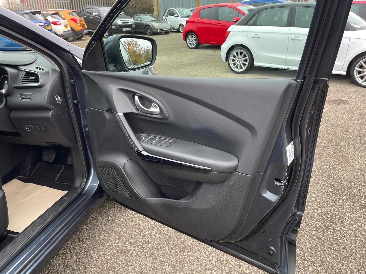 Used Renault Kadjar 2019 for sale - 76712836: Photo 21