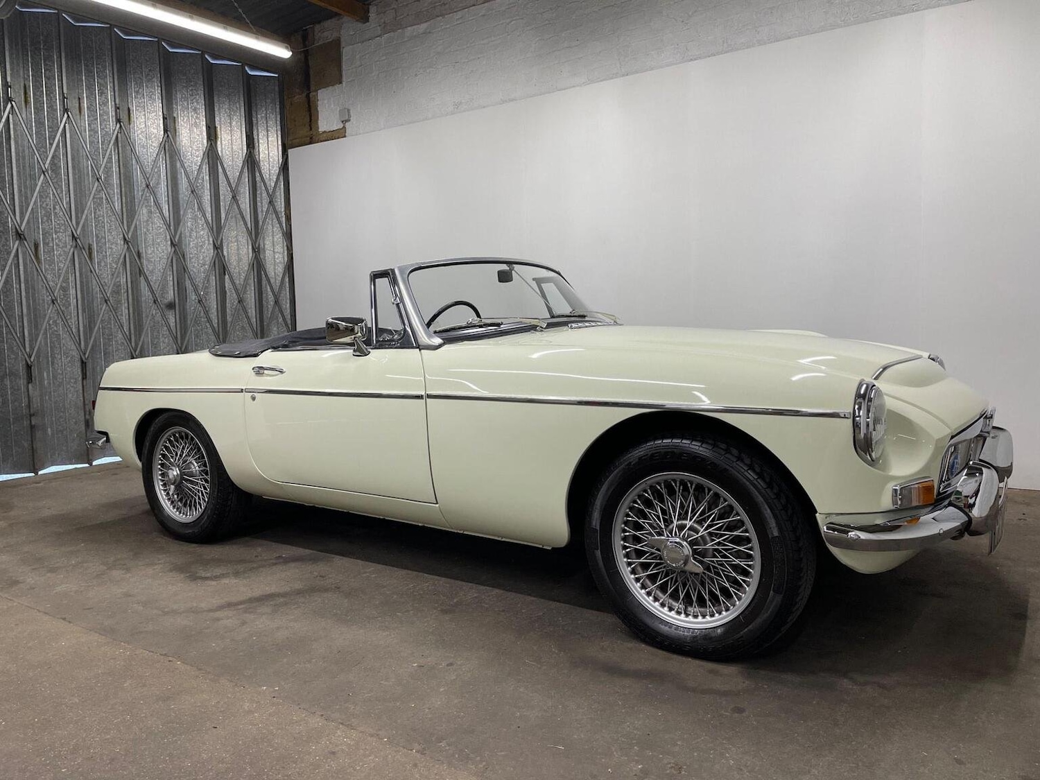 Used MG MGC 1968 for sale - 76712599: Photo 1