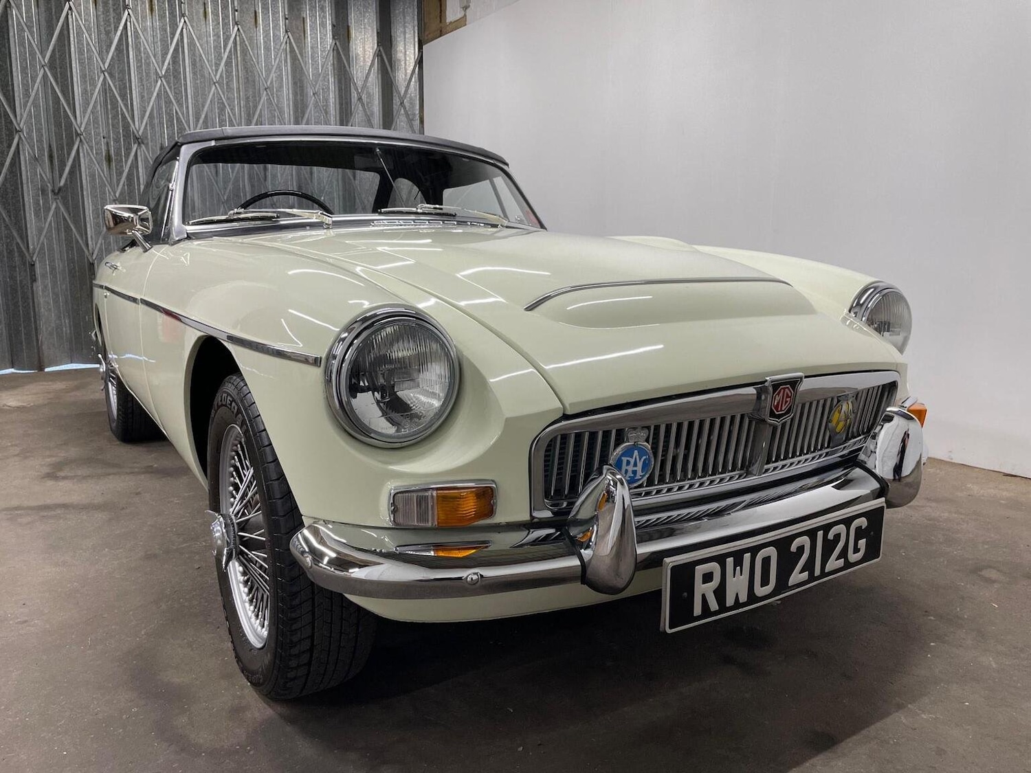 Used MG MGC 1968 for sale - 76712599: Photo 12