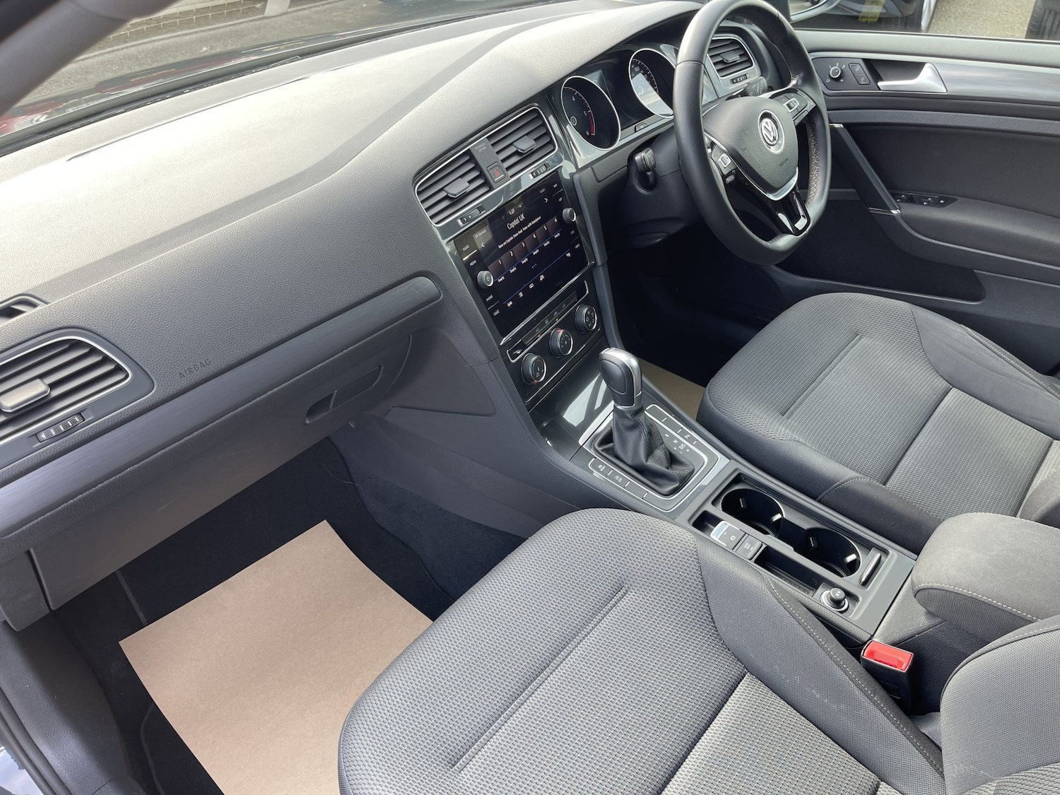 Used Volkswagen Golf 2018 for sale - 78201894: Photo 25