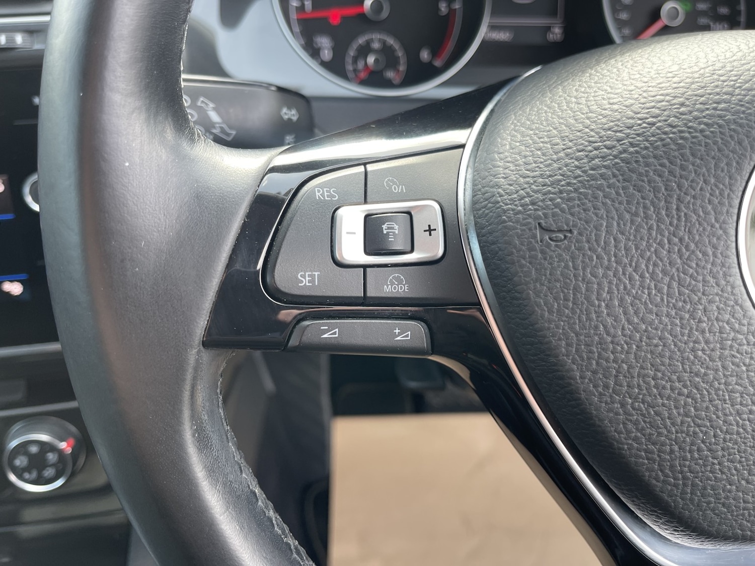 Used Volkswagen Golf 2018 for sale - 78201894: Photo 33