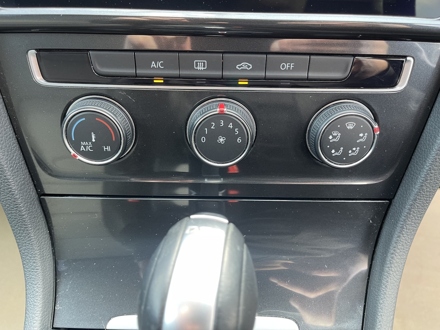 Used Volkswagen Golf 2018 for sale - 78201894: Photo 41