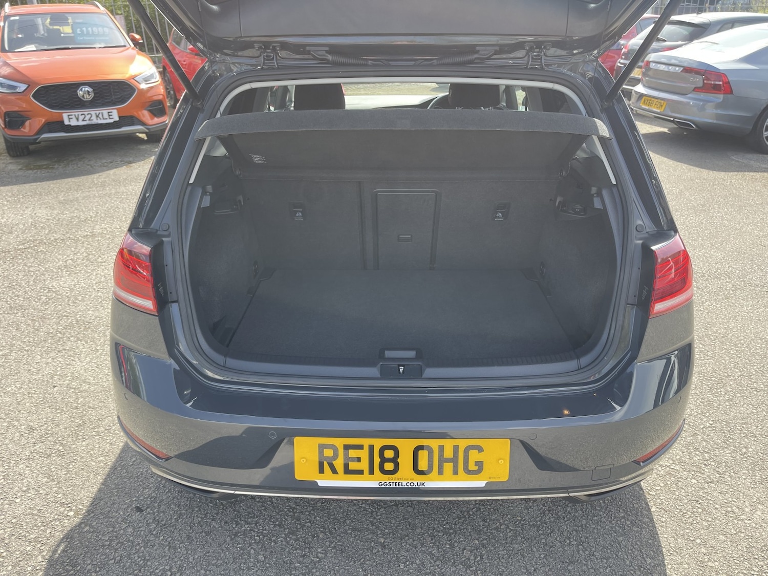 Used Volkswagen Golf 2018 for sale - 78201894: Photo 9