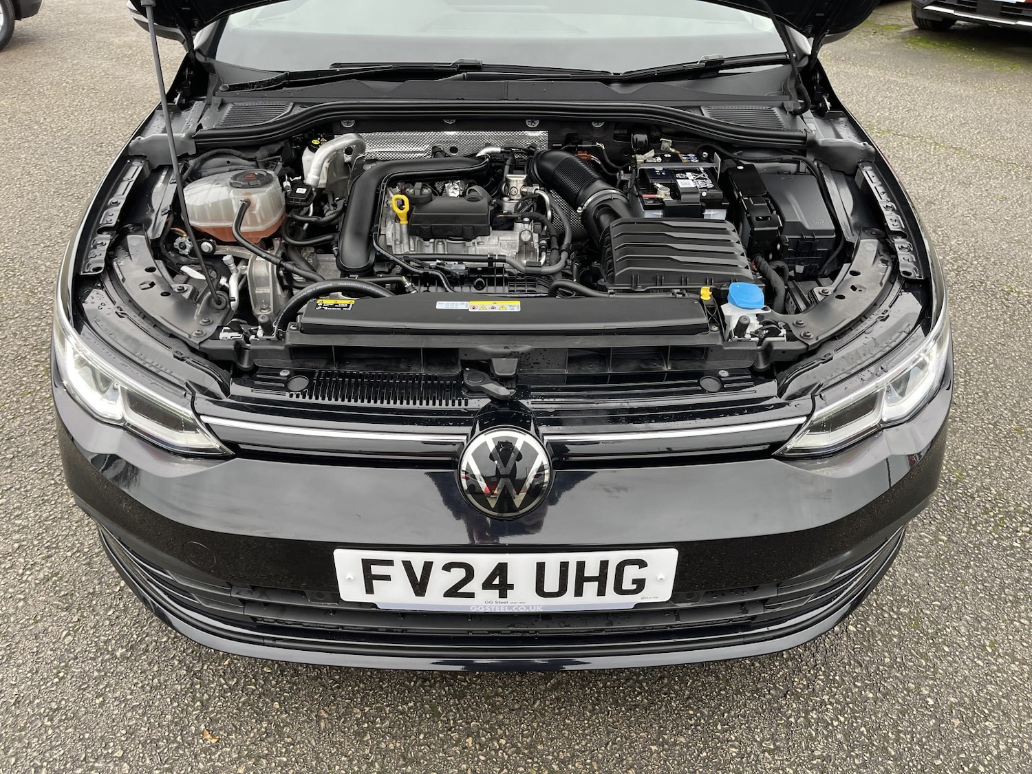 Used Volkswagen Golf 2024 for sale - 76982801: Photo 12