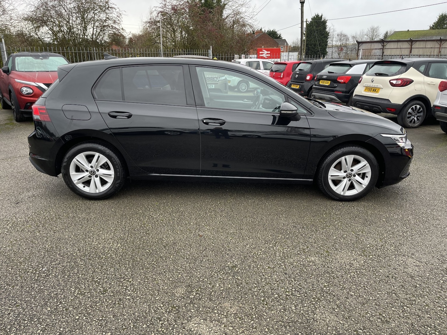 Used Volkswagen Golf 2024 for sale - 76982801: Photo 3