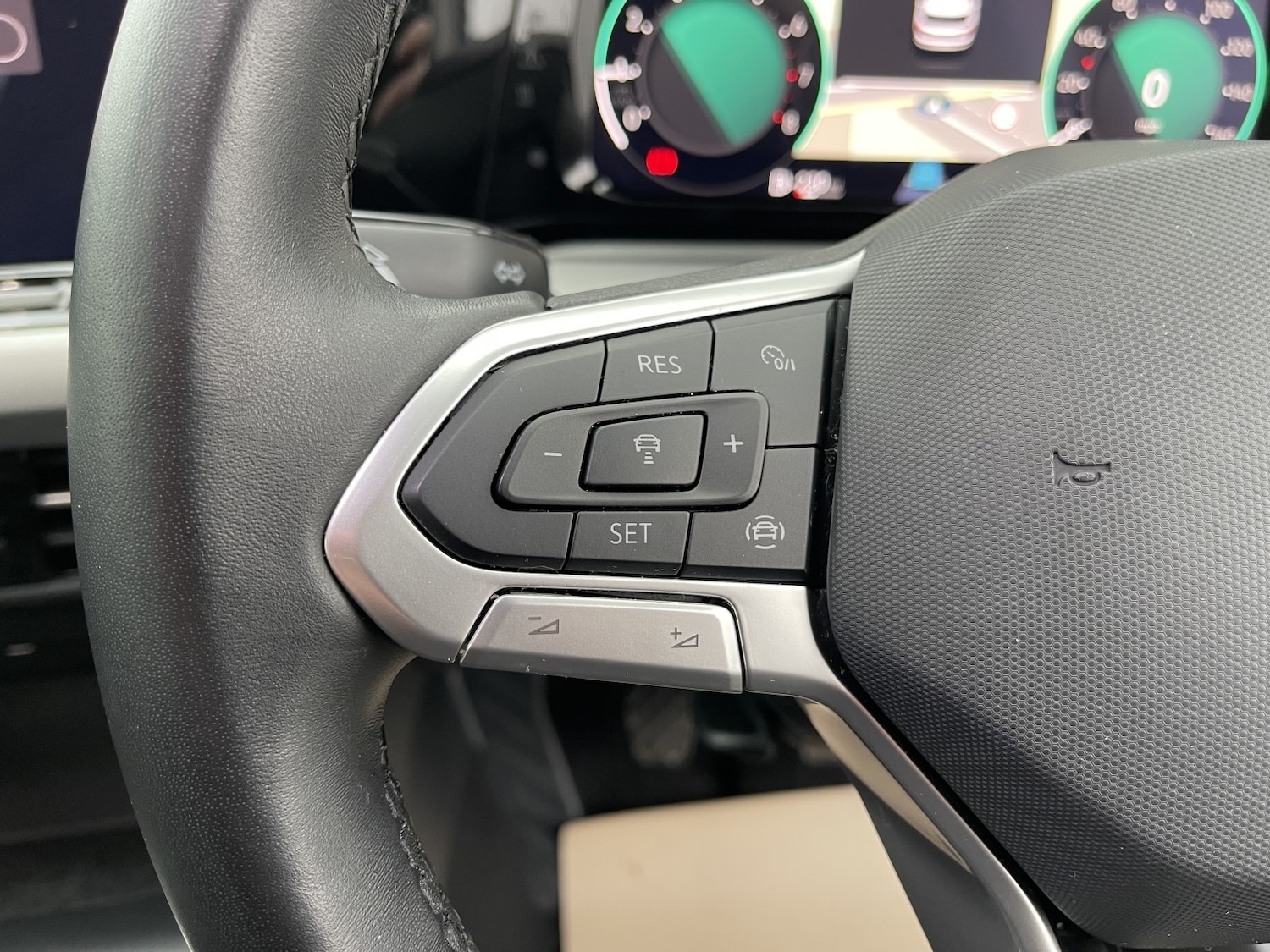 Used Volkswagen Golf 2024 for sale - 76982801: Photo 33