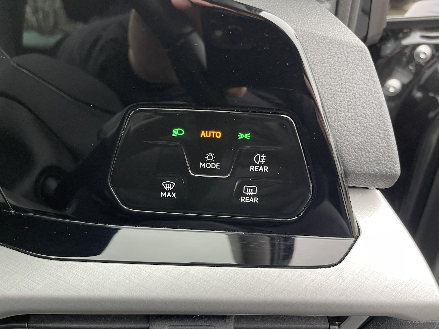 Used Volkswagen Golf 2024 for sale - 76982801: Photo 41