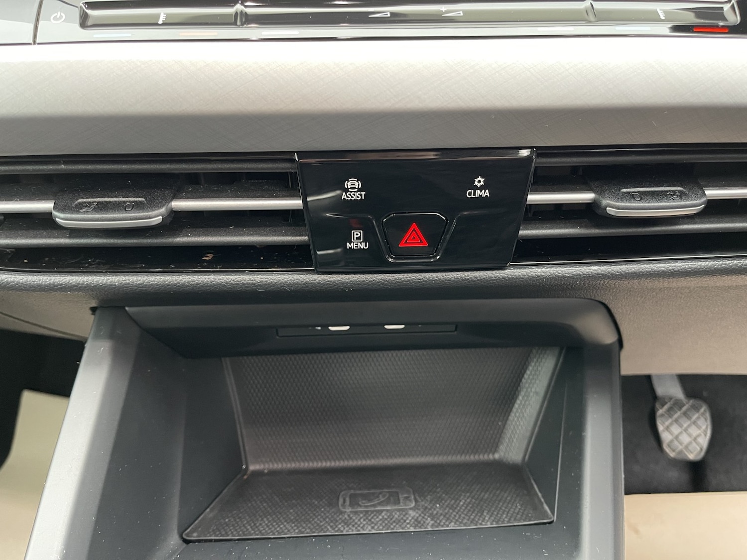 Used Volkswagen Golf 2024 for sale - 76982801: Photo 45