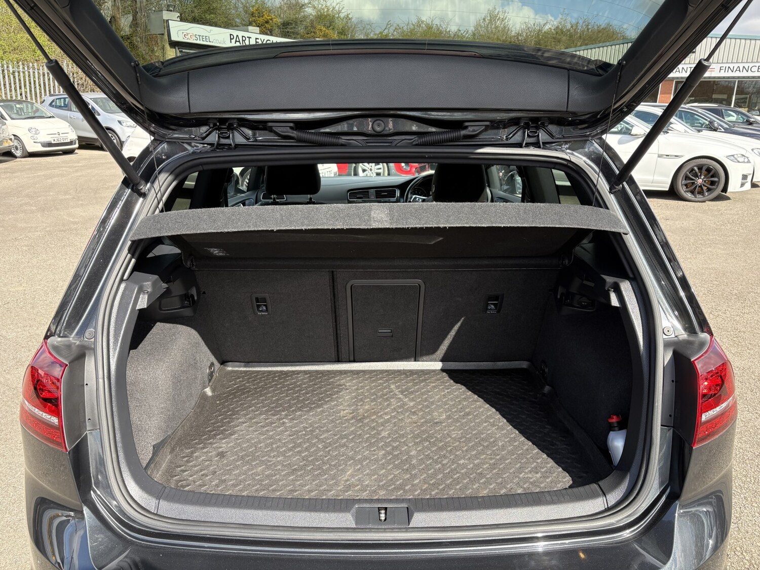 Used Volkswagen Golf 2017 for sale - 78112168: Photo 21