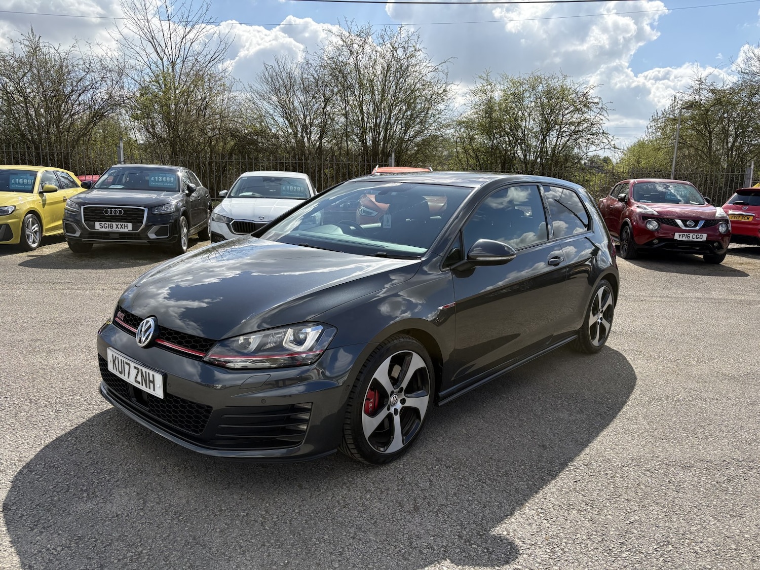Used Volkswagen Golf 2017 for sale - 78112168: Photo 3