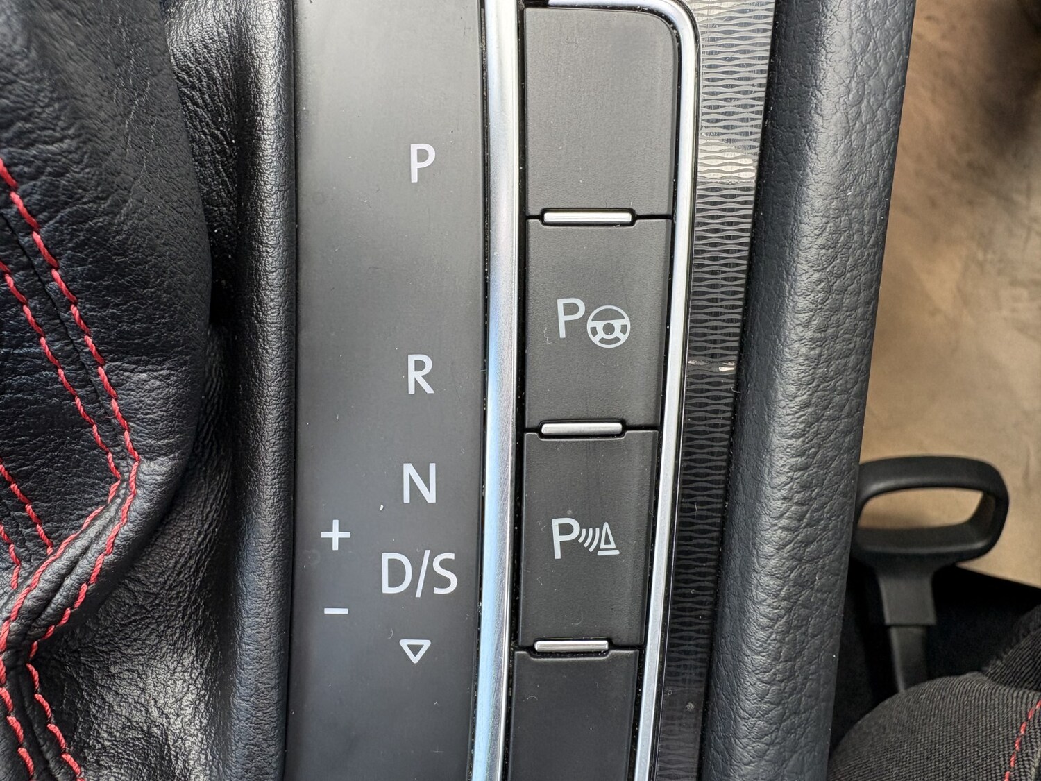 Used Volkswagen Golf 2017 for sale - 78112168: Photo 32