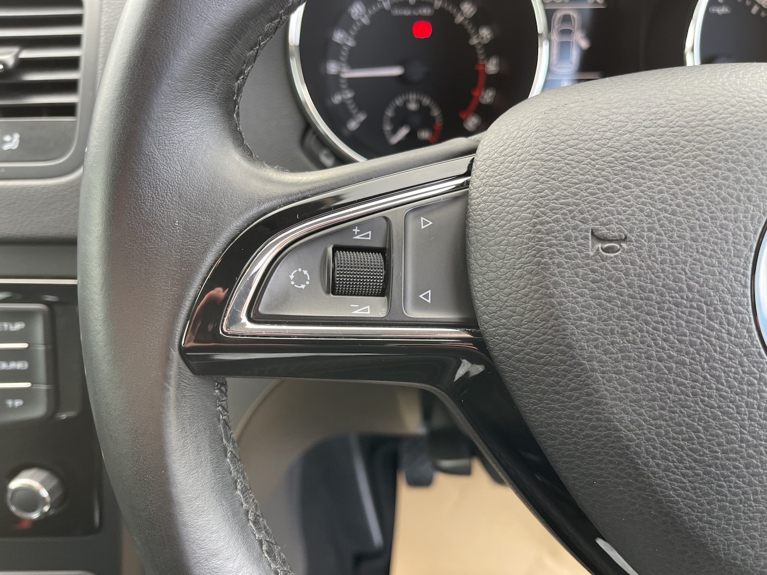 Used Skoda Yeti 2016 for sale - 77881133: Photo 34