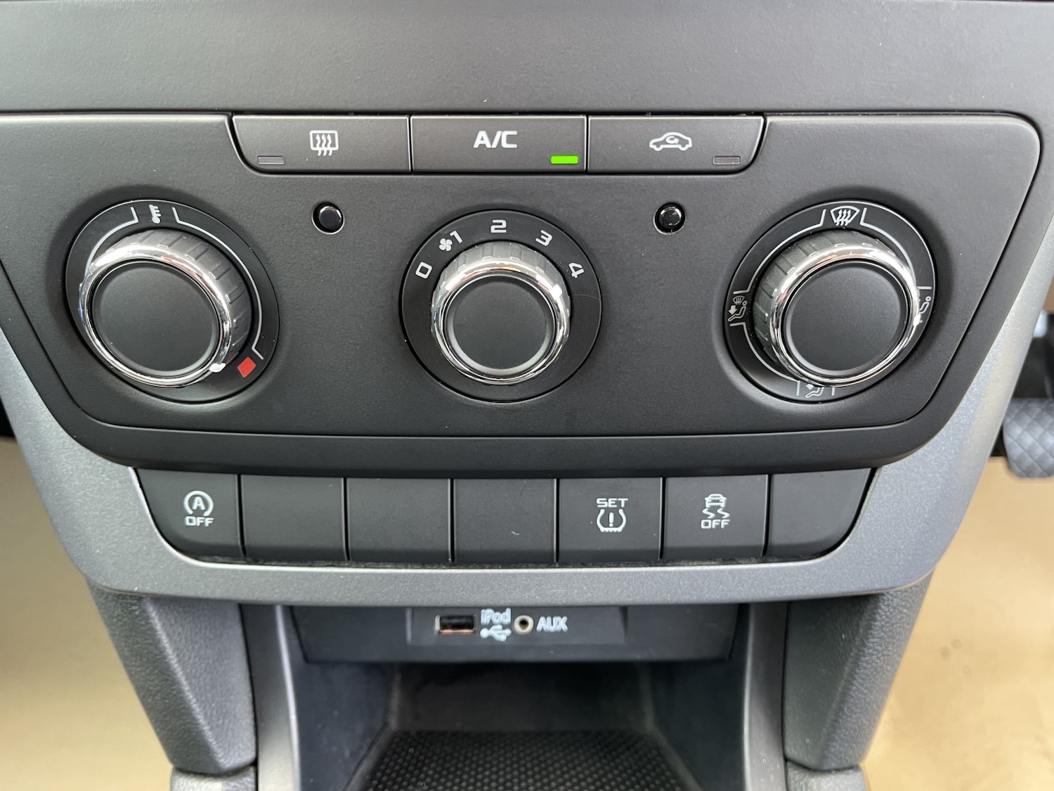 Used Skoda Yeti 2016 for sale - 77881133: Photo 41