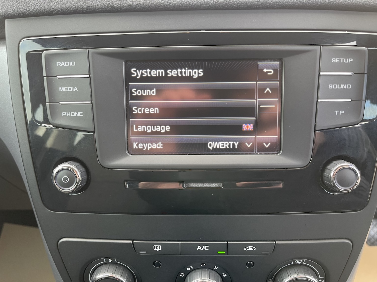 Used Skoda Yeti 2016 for sale - 77881133: Photo 46