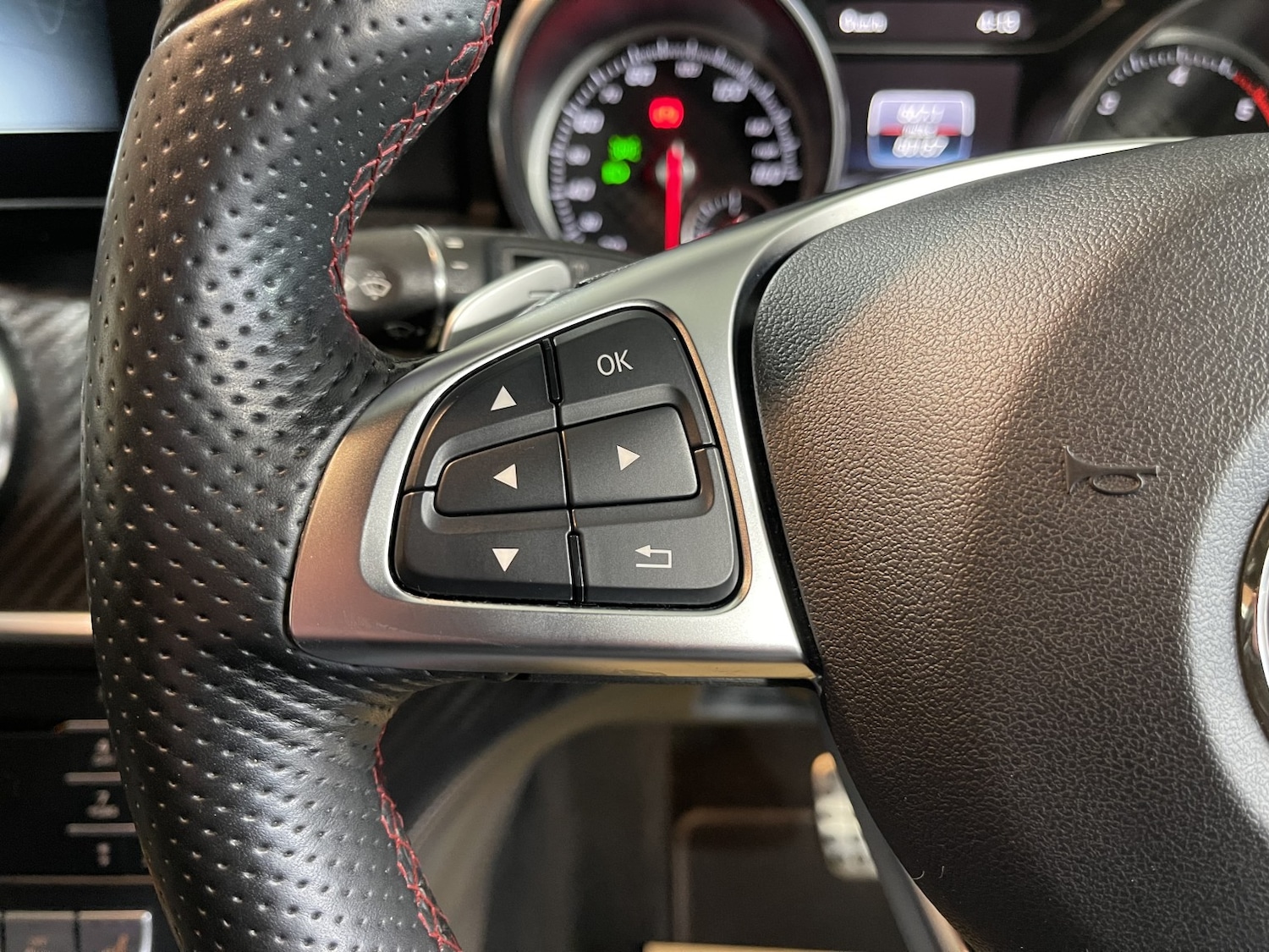 Used Mercedes-Benz A-Class 2016 for sale - 77851371: Photo 34