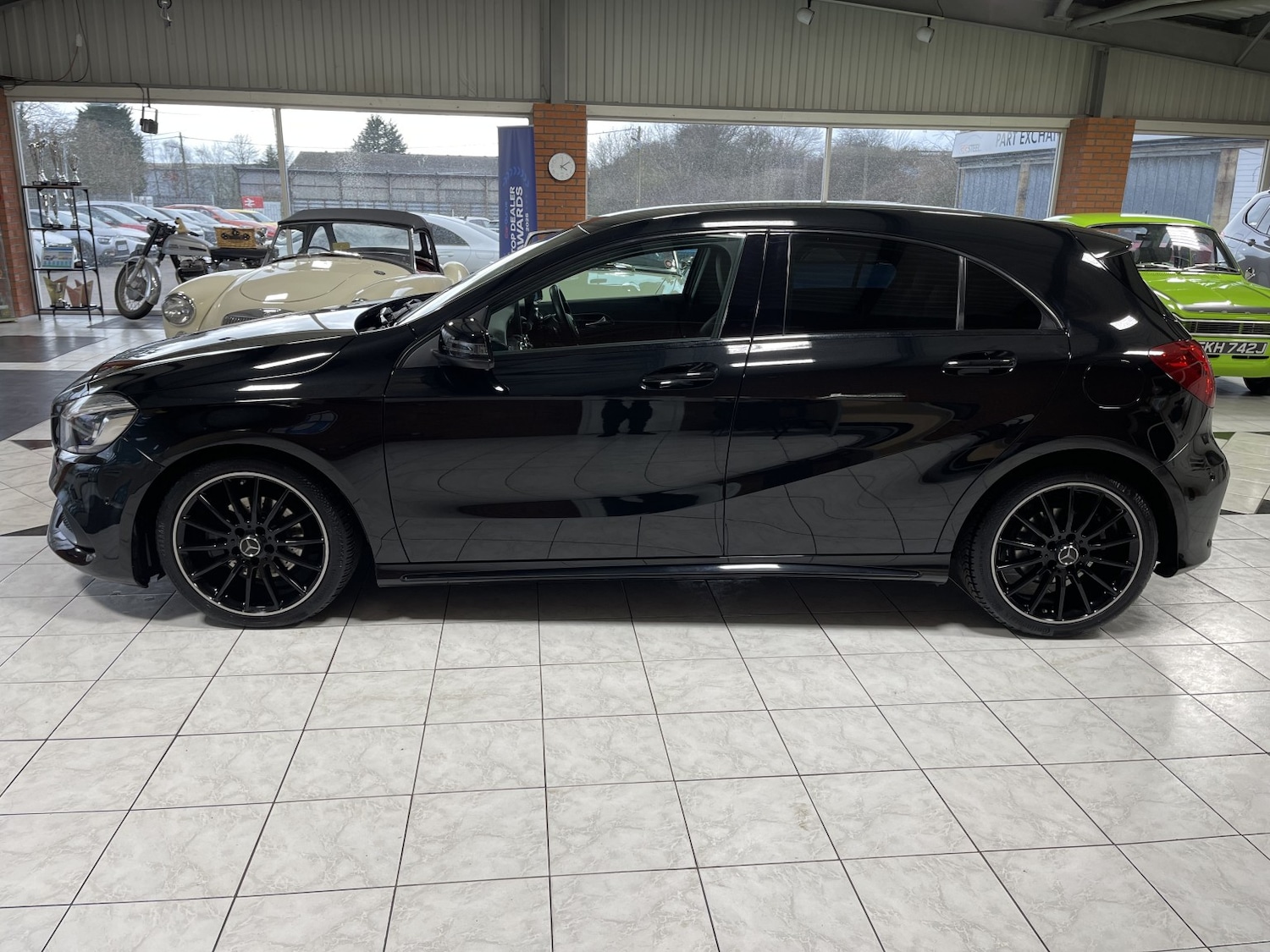 Used Mercedes-Benz A-Class 2016 for sale - 77851371: Photo 6