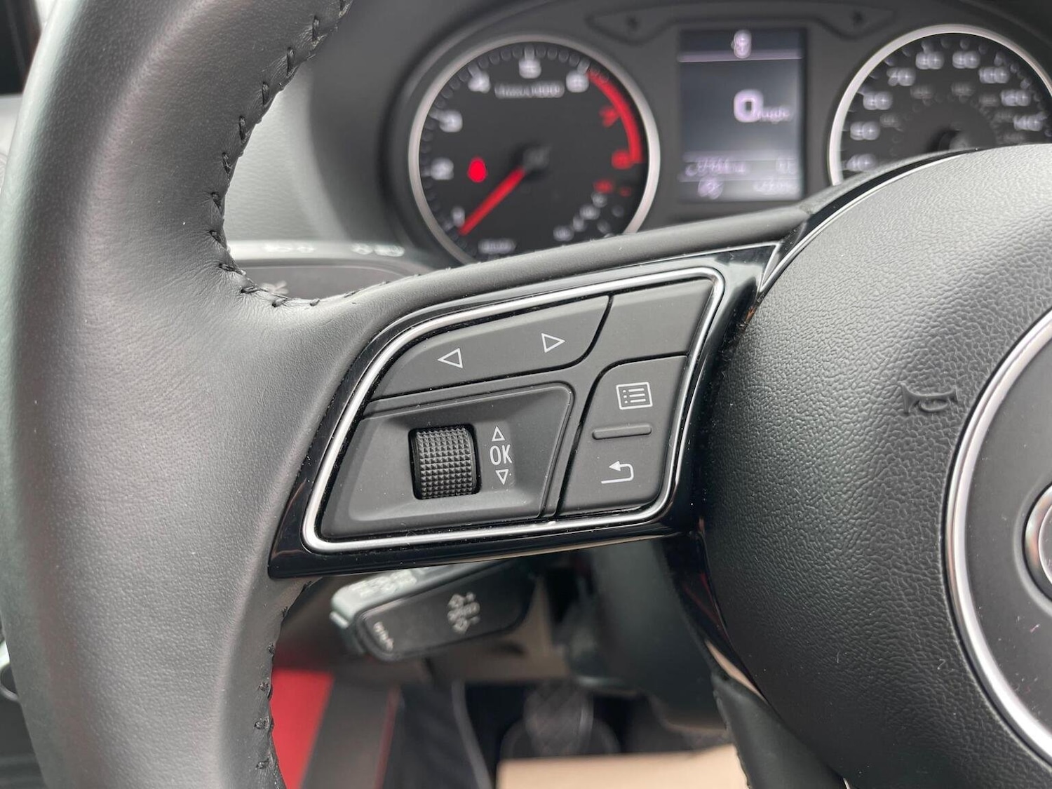 Used Audi Q2 2018 for sale - 76712609: Photo 33