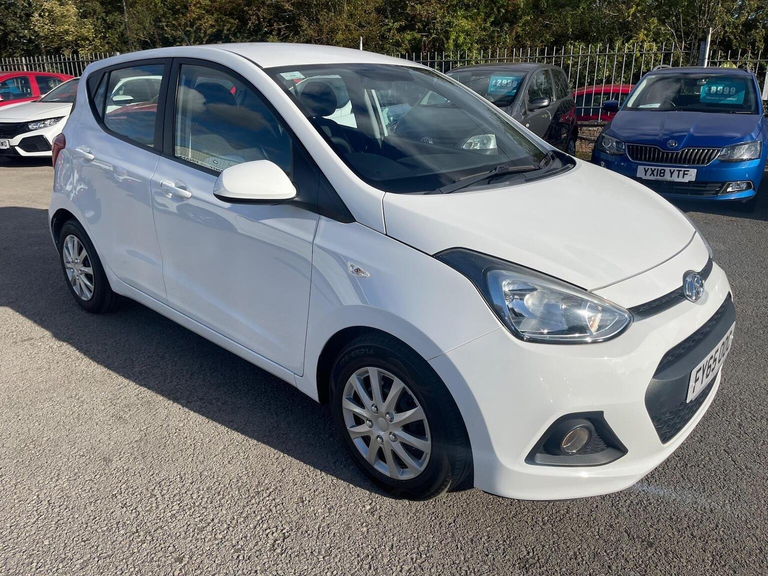Used Hyundai i10 2015 for sale - 76713047: Photo 1