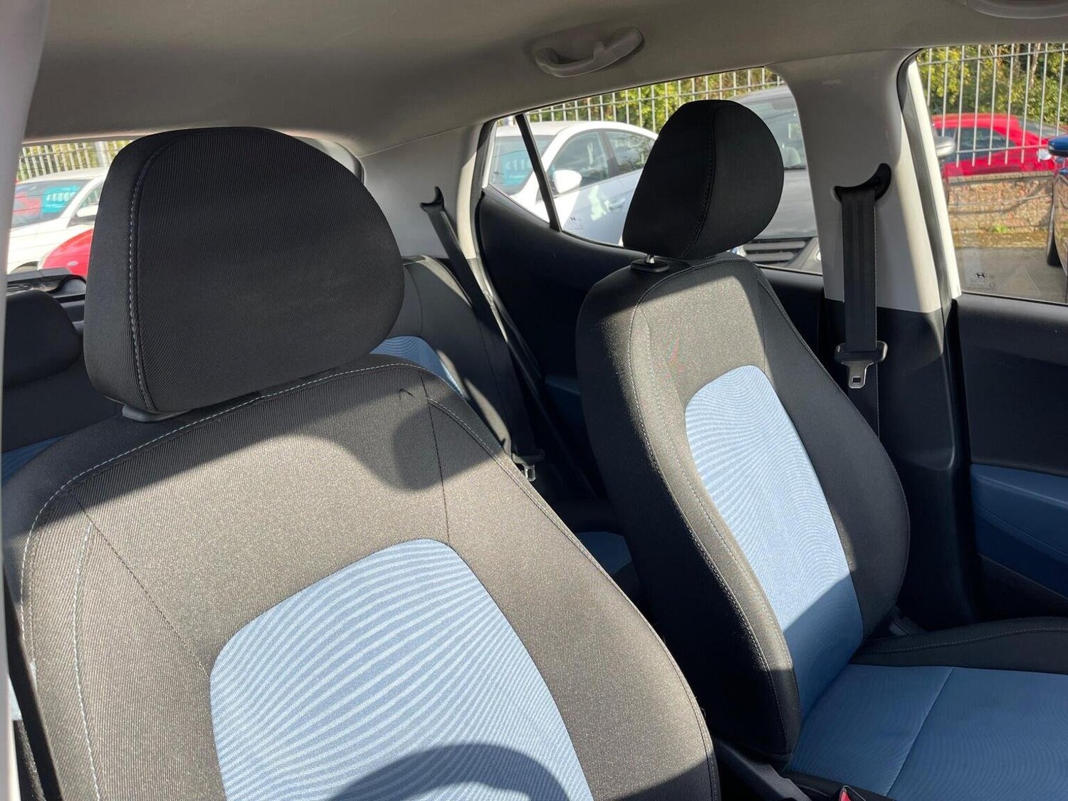 Used Hyundai i10 2015 for sale - 76713047: Photo 16