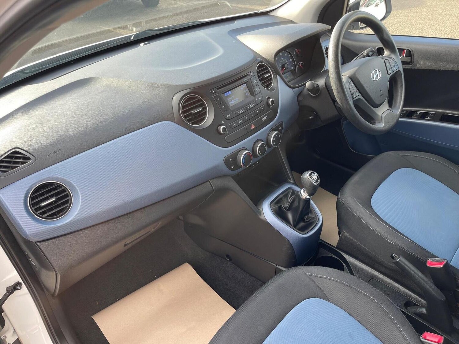 Used Hyundai i10 2015 for sale - 76713047: Photo 17