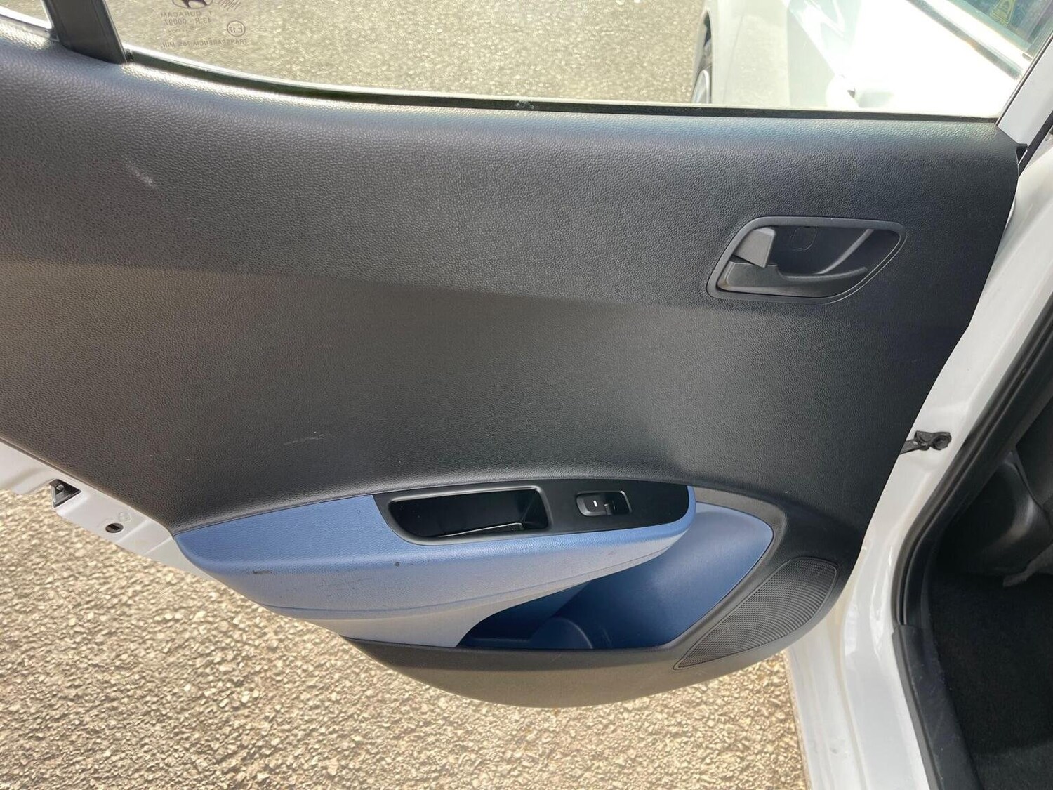 Used Hyundai i10 2015 for sale - 76713047: Photo 23