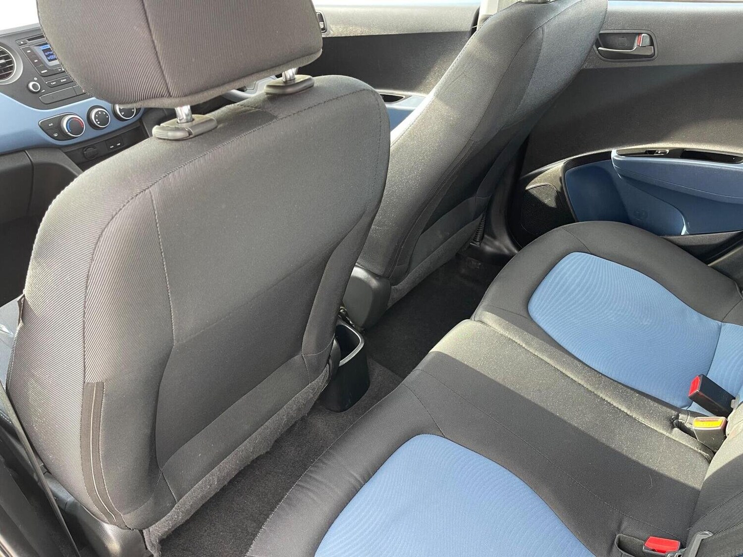 Used Hyundai i10 2015 for sale - 76713047: Photo 24