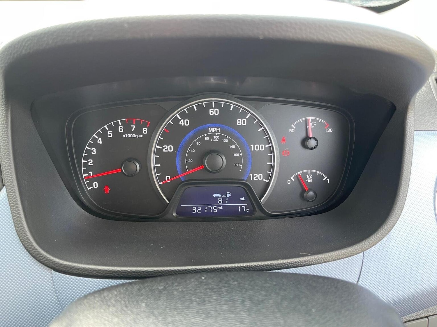 Used Hyundai i10 2015 for sale - 76713047: Photo 26