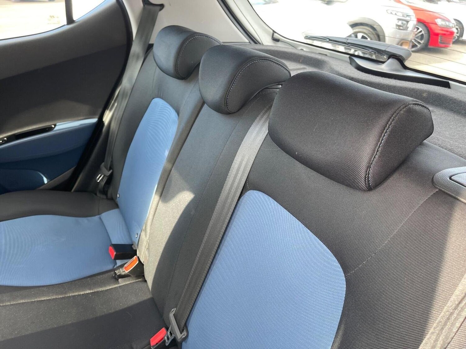 Used Hyundai i10 2015 for sale - 76713047: Photo 27