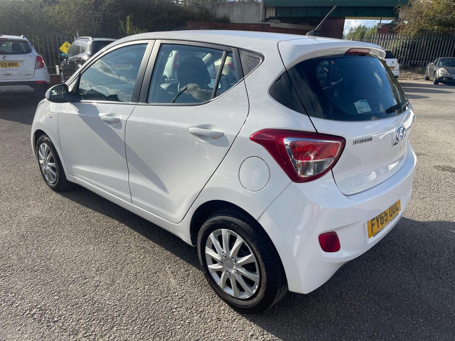Used Hyundai i10 2015 for sale - 76713047: Photo 3