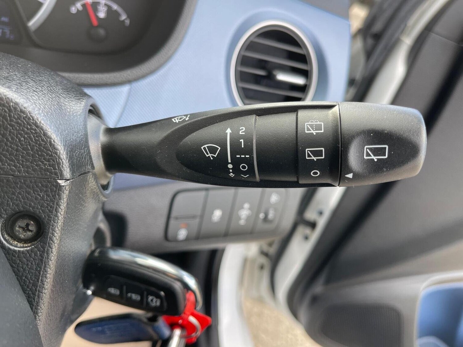 Used Hyundai i10 2015 for sale - 76713047: Photo 34