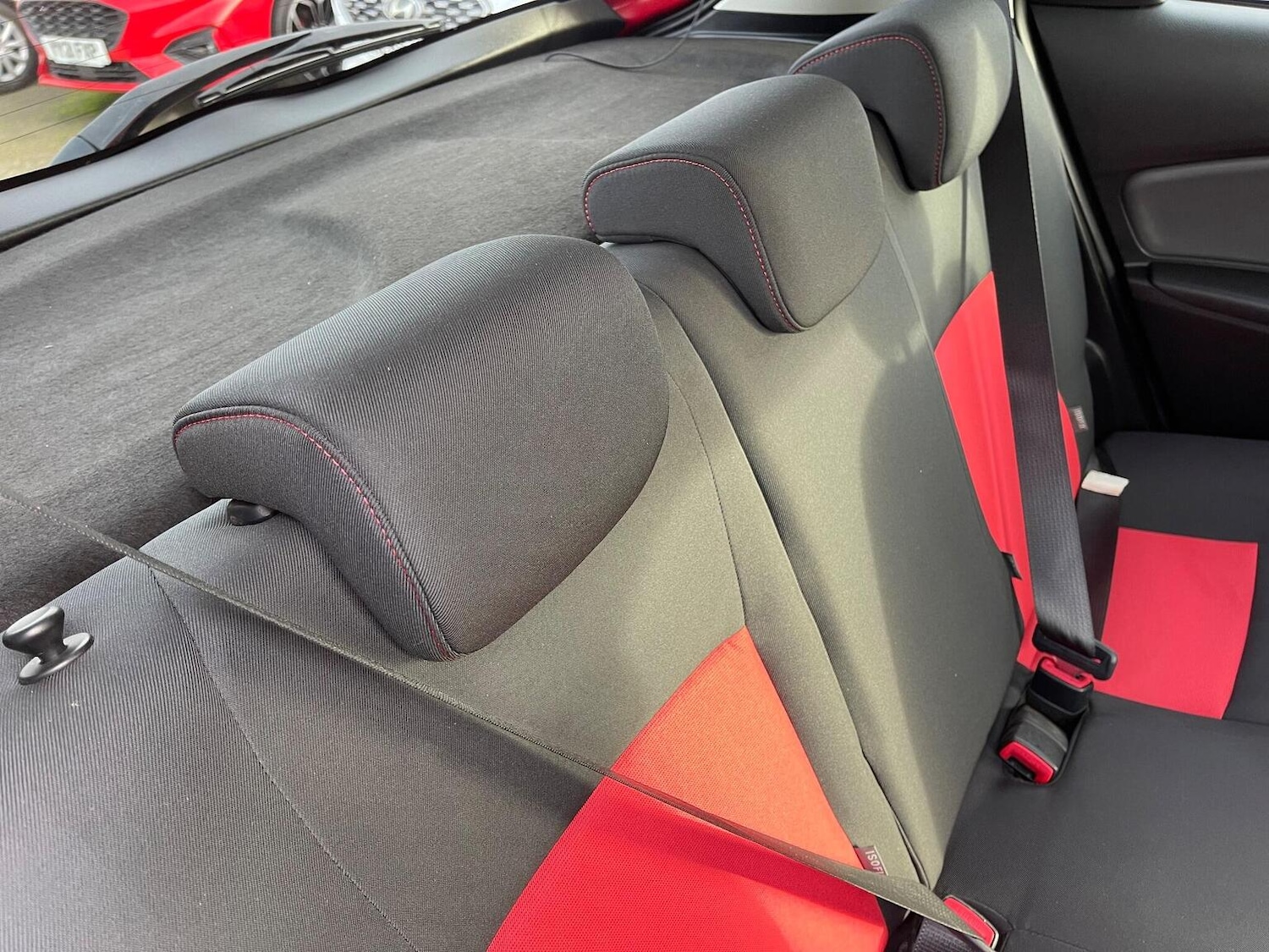 Used Toyota Yaris 2015 for sale - 76712545: Photo 14