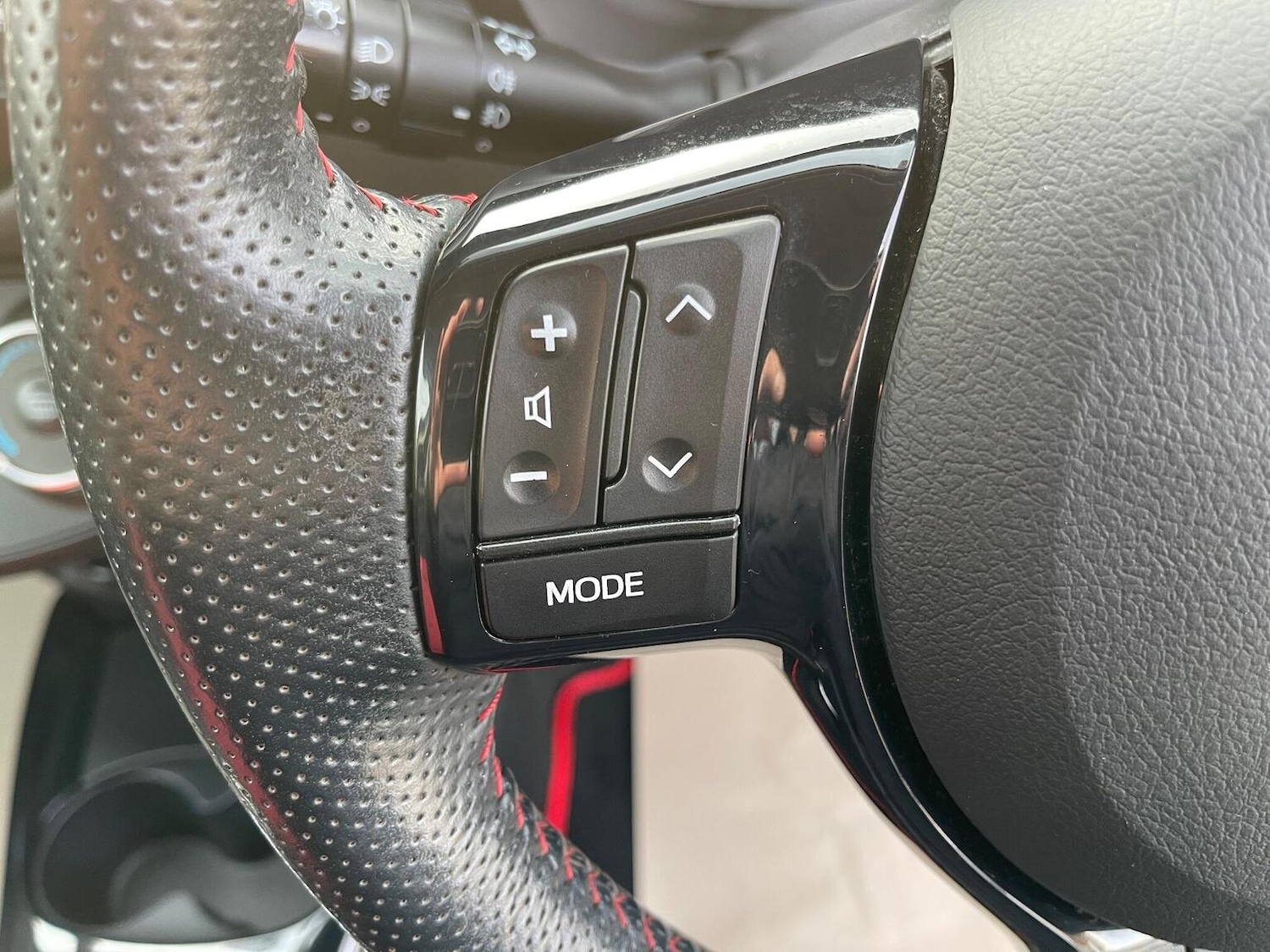 Used Toyota Yaris 2015 for sale - 76712545: Photo 21